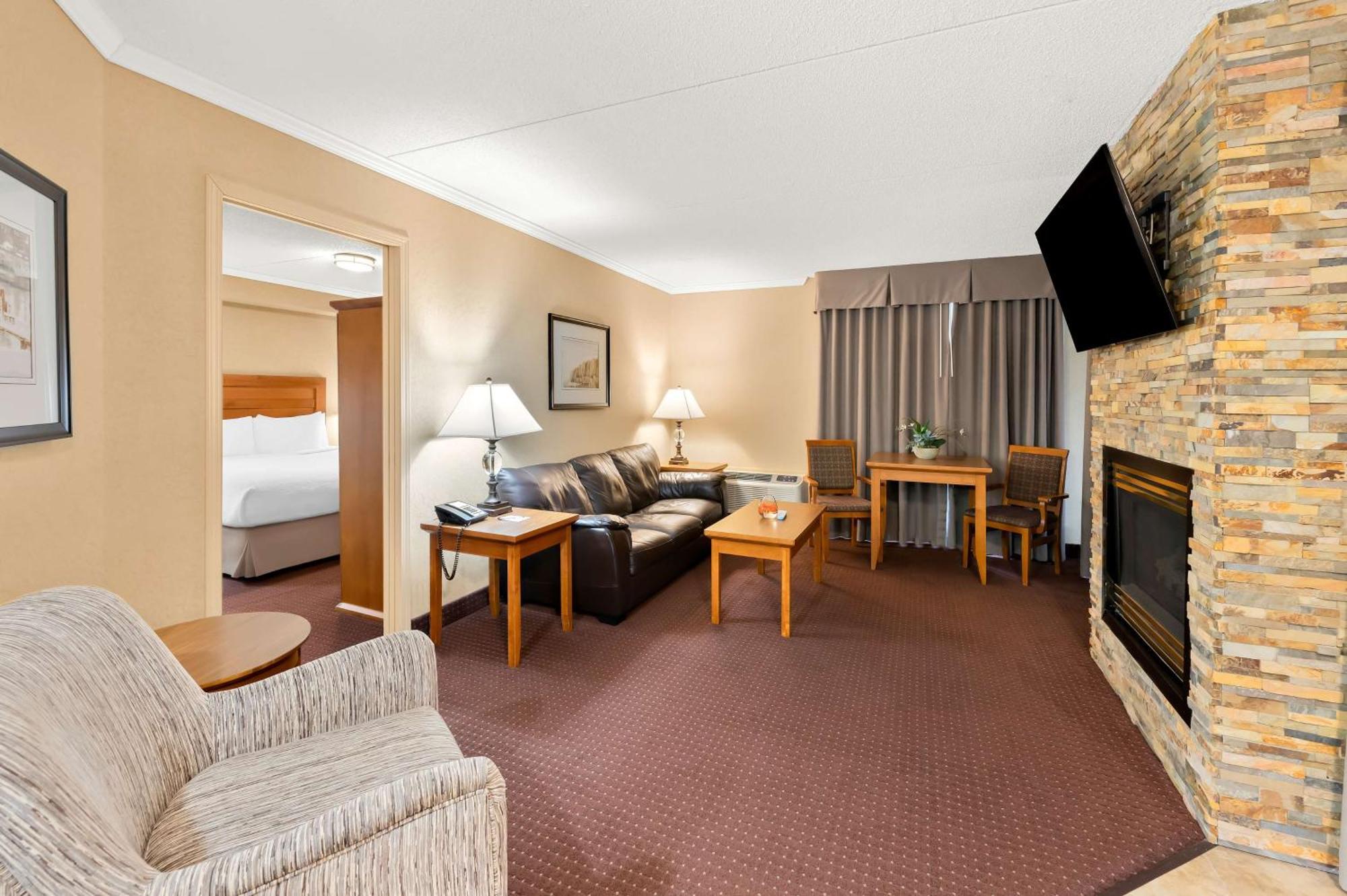 Best Western Plus Norwester Hotel & Conference Centre Θάντερ Μπέι Εξωτερικό φωτογραφία