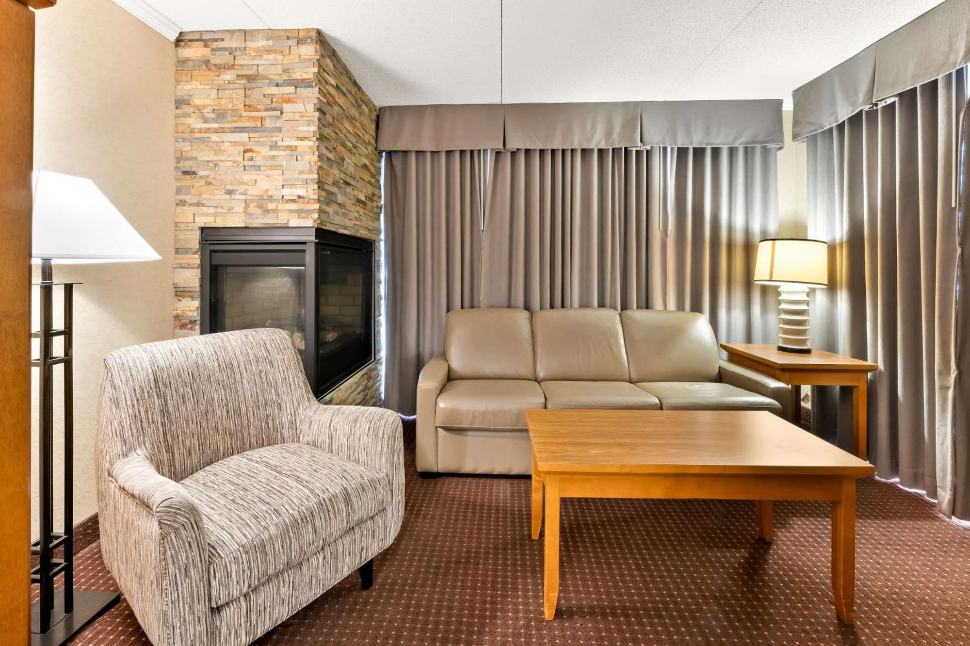 Best Western Plus Norwester Hotel & Conference Centre Θάντερ Μπέι Εξωτερικό φωτογραφία
