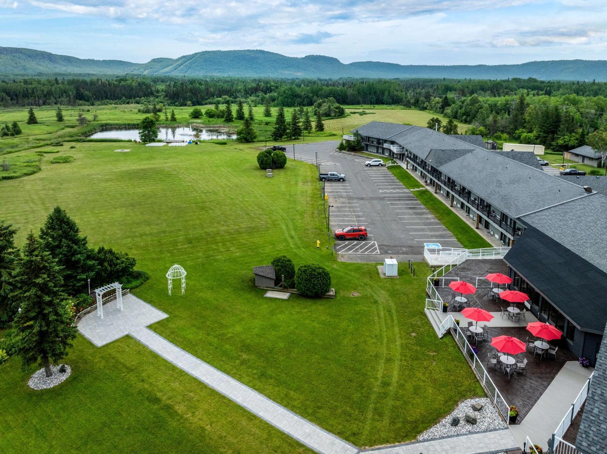 Best Western Plus Norwester Hotel & Conference Centre Θάντερ Μπέι Εξωτερικό φωτογραφία