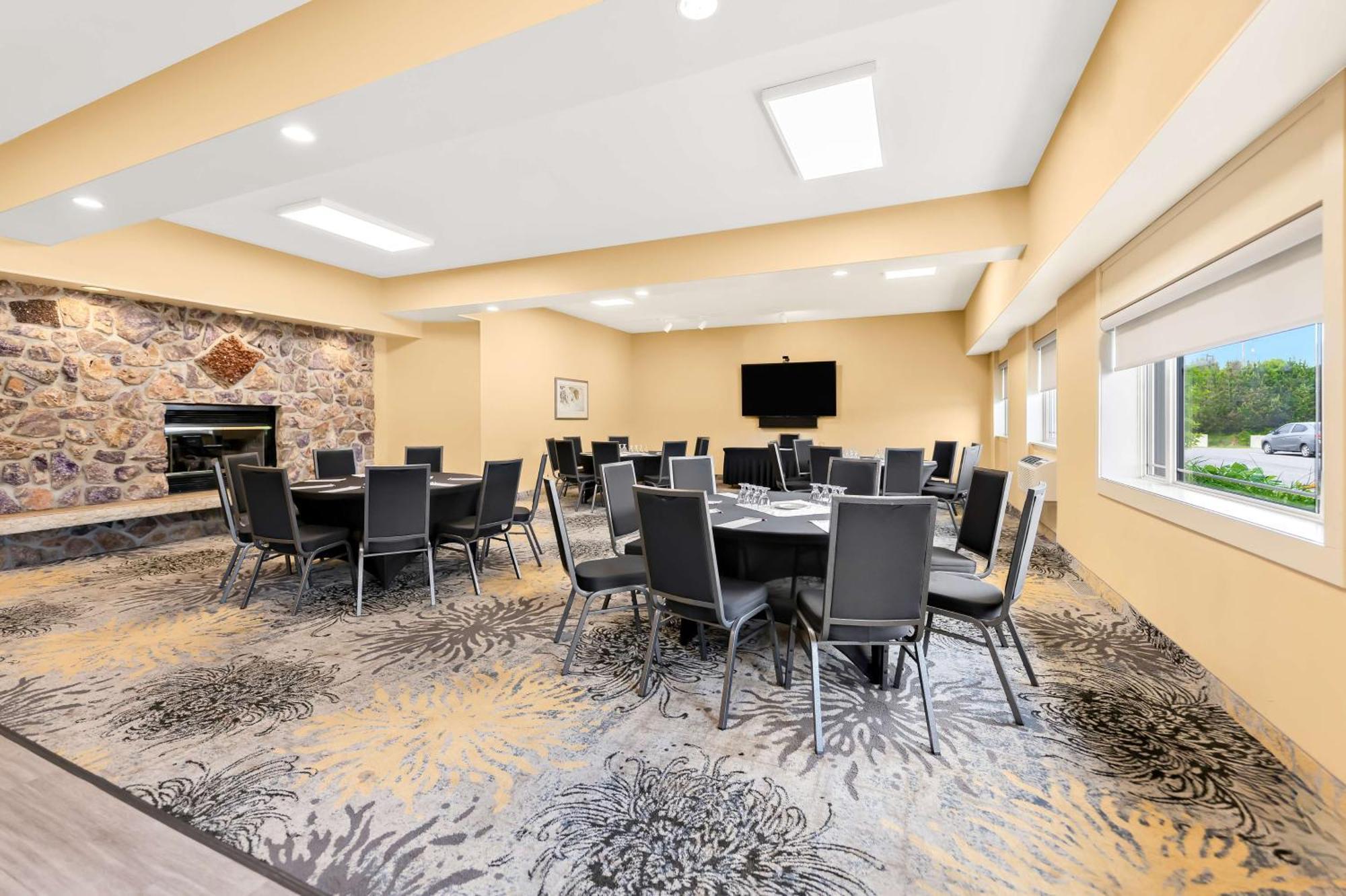 Best Western Plus Norwester Hotel & Conference Centre Θάντερ Μπέι Εξωτερικό φωτογραφία